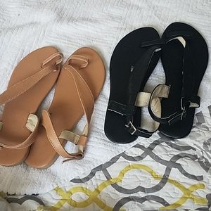 Flat sandals